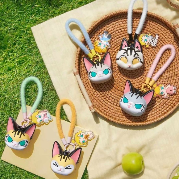 Authentic Unopened Blind box Baby Molly & Baby Tabby Series Squishy Charm - Picture 4 of 7